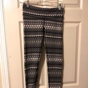 Patterned yoga pants